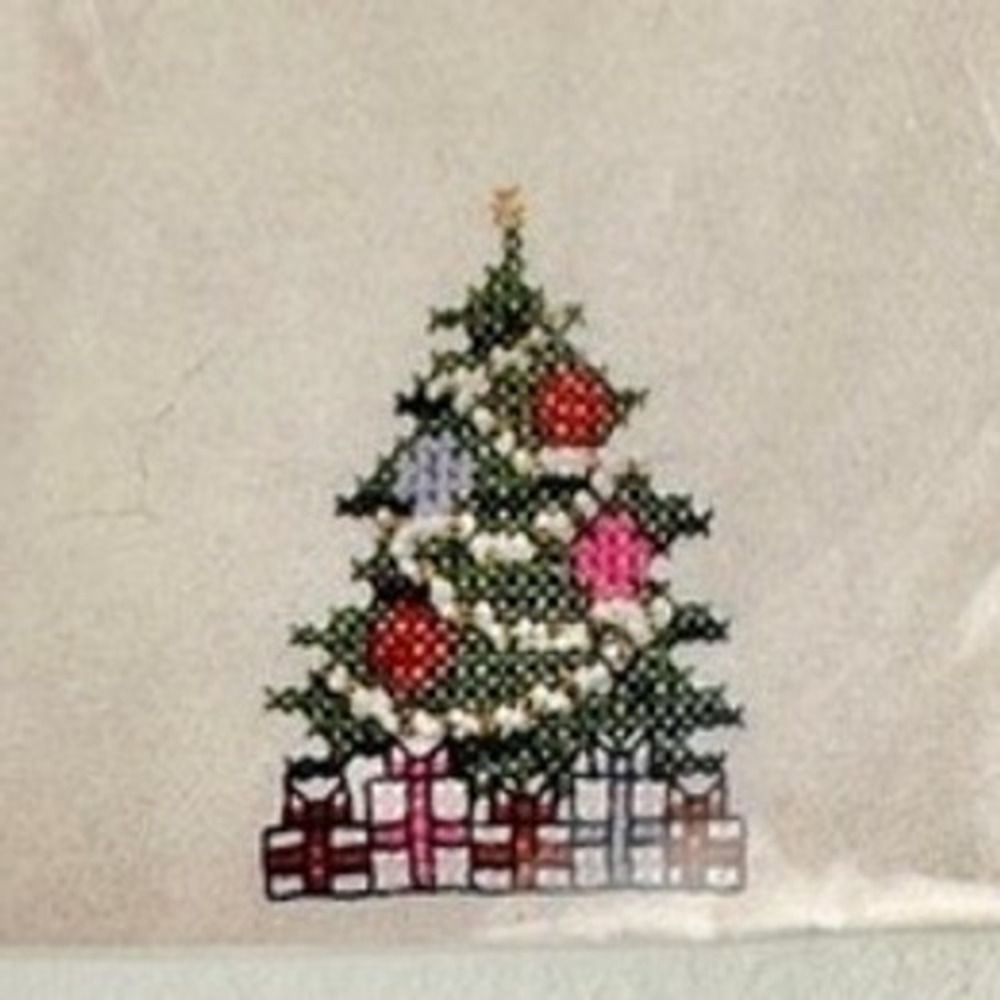 Vintage Banar Designs Christmas Tree Cross Stitch Kit NOS Stitch-A-Shirt 1990